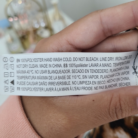 Animal Print Cowl neck dress - Picture 3 of 4